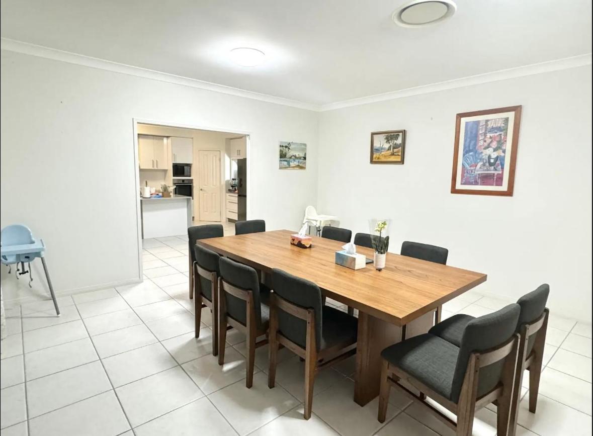 7 Bedrooms 20 Mins To City 25 Acres Of Green Space Brisbane Exterior photo