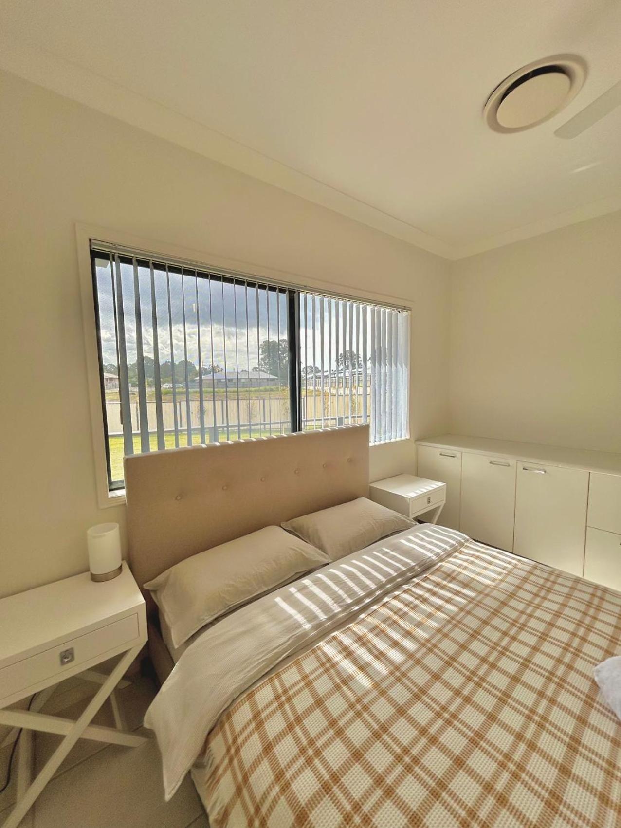 7 Bedrooms 20 Mins To City 25 Acres Of Green Space Brisbane Exterior photo
